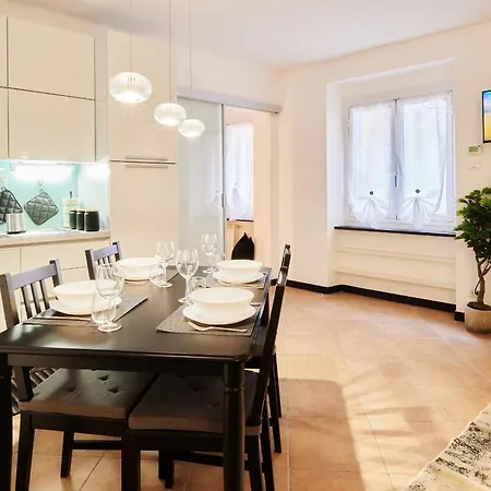 My Sweet Rolli 2 Minuti Dall' Acquario 公寓